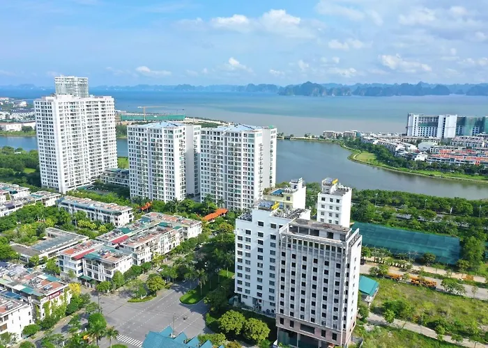 Biêt Thự Hùng Thắng Bãi Cháy - Chỉ Thuê Tầng 3 &4 - Không Nguyên Căn Nhà khách